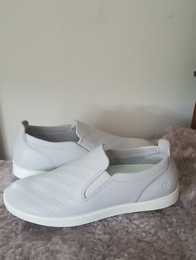 NEW! Ecco Slip-On Casual Shoes in Grey